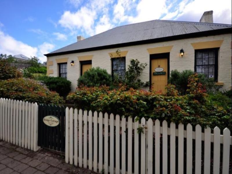 Bridge Cottages Sargeants & Armoury Cottages 1823 - History & Charm Richmond Exterior foto