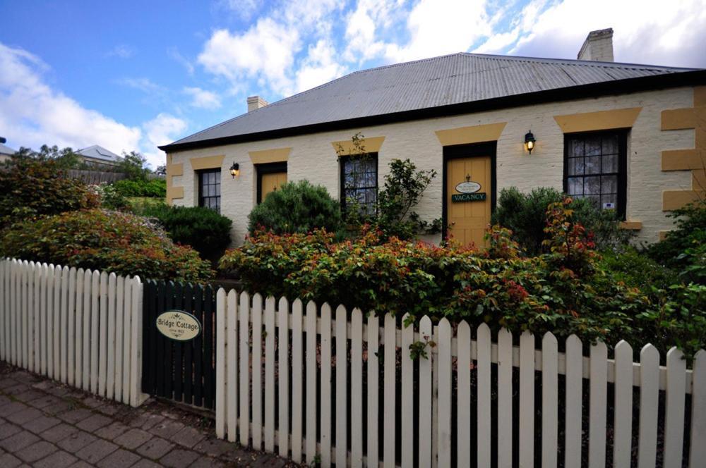 Bridge Cottages Sargeants & Armoury Cottages 1823 - History & Charm Richmond Exterior foto